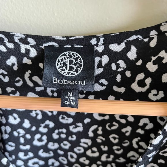 Bobeau Black & White Leopard Print‎ V Neck Wrap Blouse w/ Button Top Womens Sz M - Picture 2 of 6